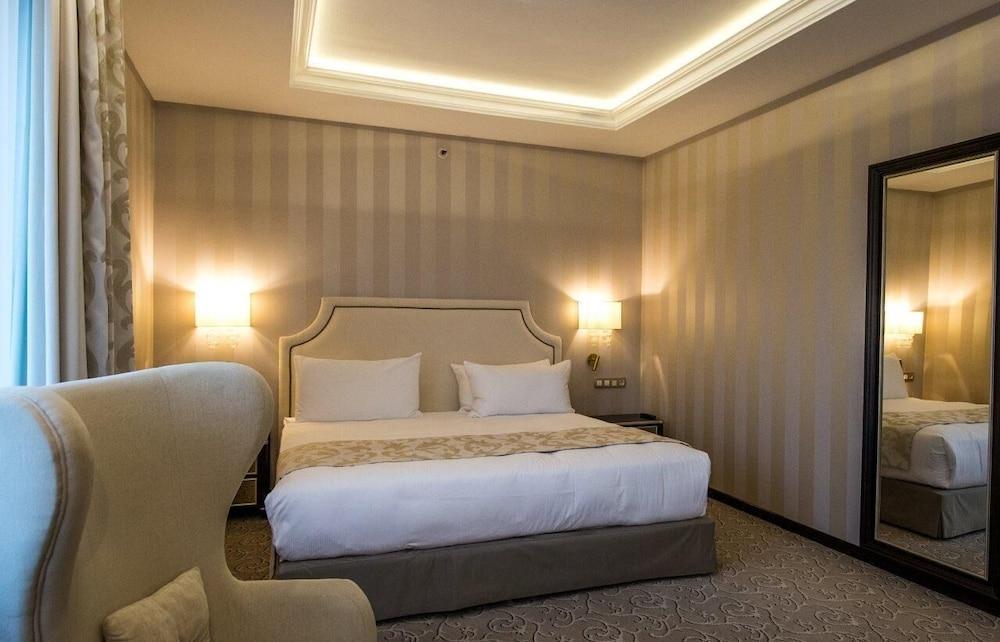Hotel Prahova Plaza Ploieşti Exteriér fotografie