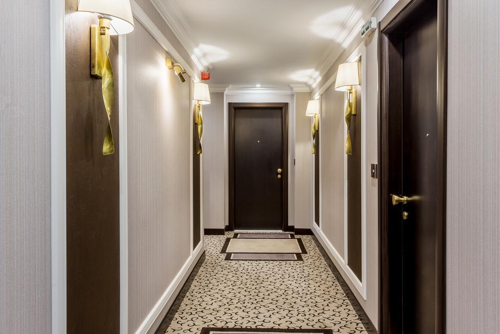 Hotel Prahova Plaza Ploieşti Exteriér fotografie